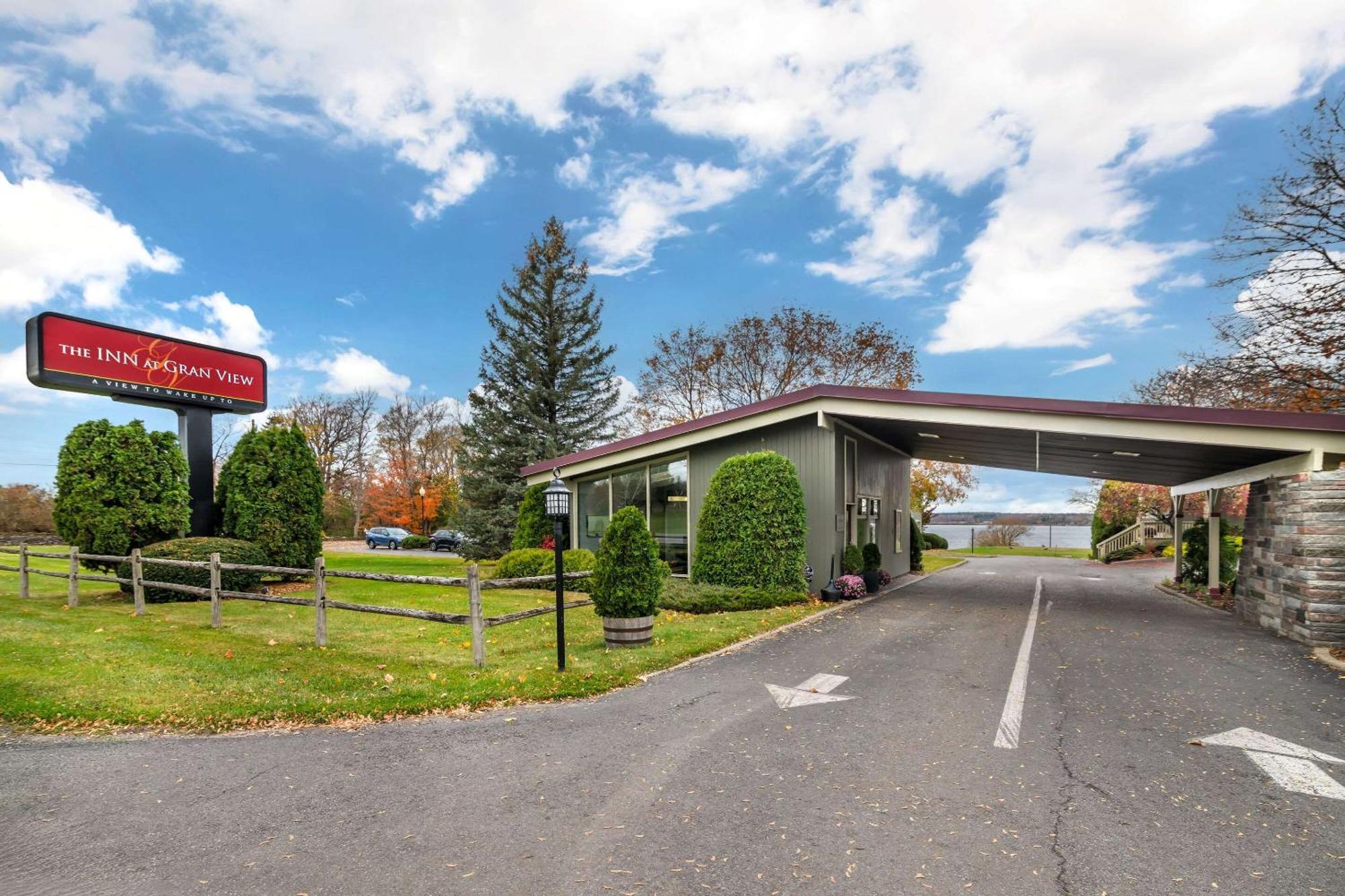 The Inn At Gran View Ogdensburg, Ascend Hotel Collection Exterior photo